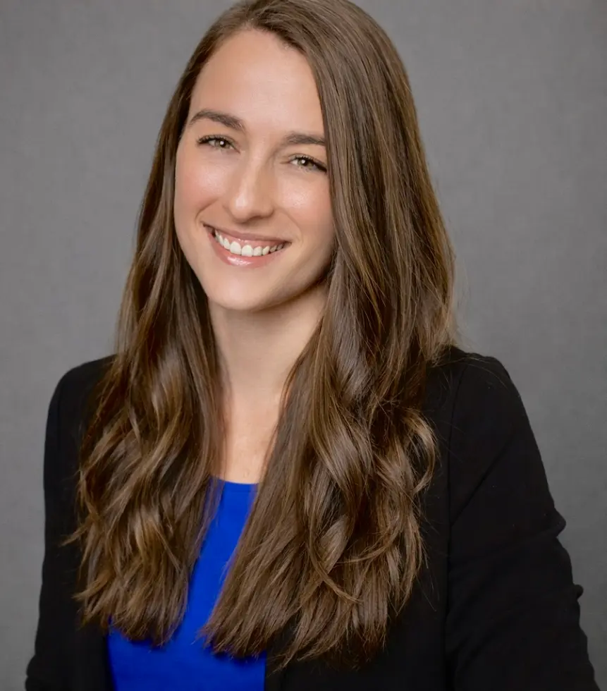 Headshot - Michelle Huebner-custom-861x980